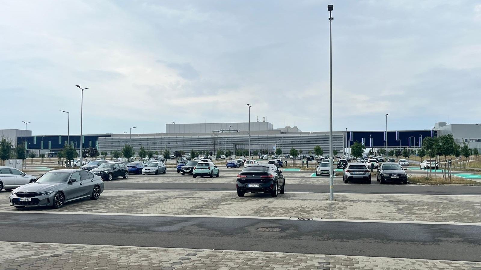 Zonnegevels BMW Group Fabriek Debrecen Hongarije