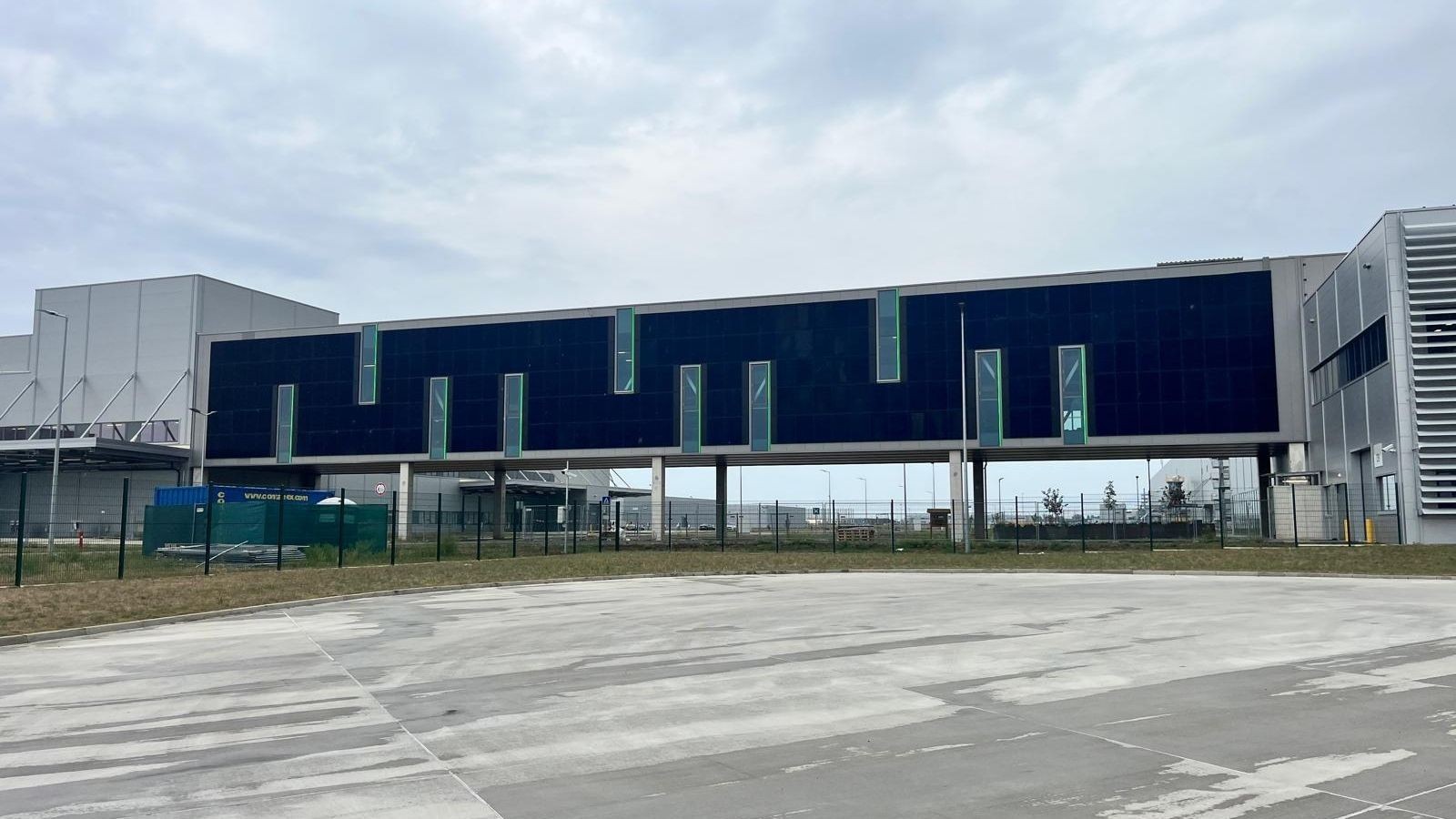 Zonnegevels BMW Group Fabriek Debrecen Hongarije